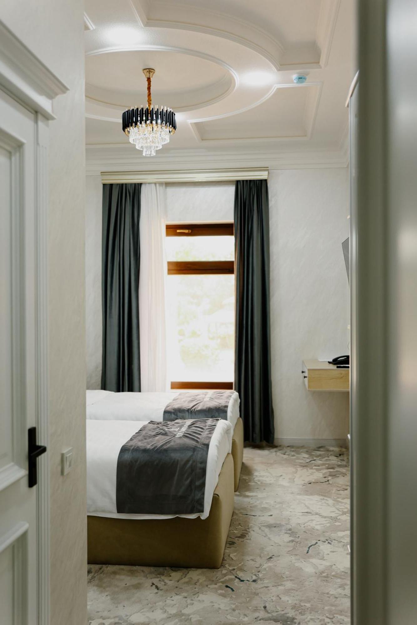 Ko'K Saroy Plaza Hotel Samarkand Exterior photo